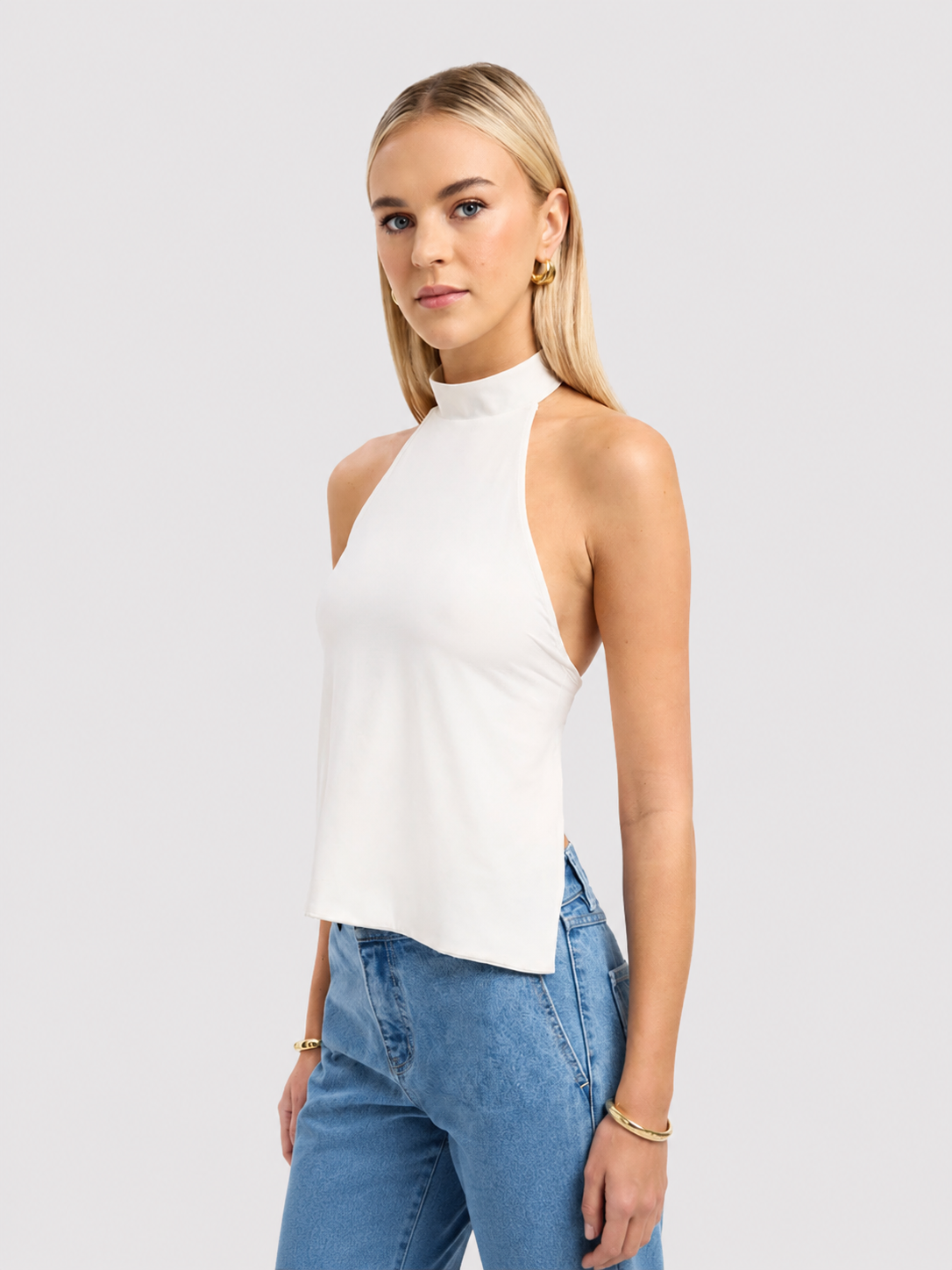 Lavanice Sculpt Halter Top with Built-In Bra